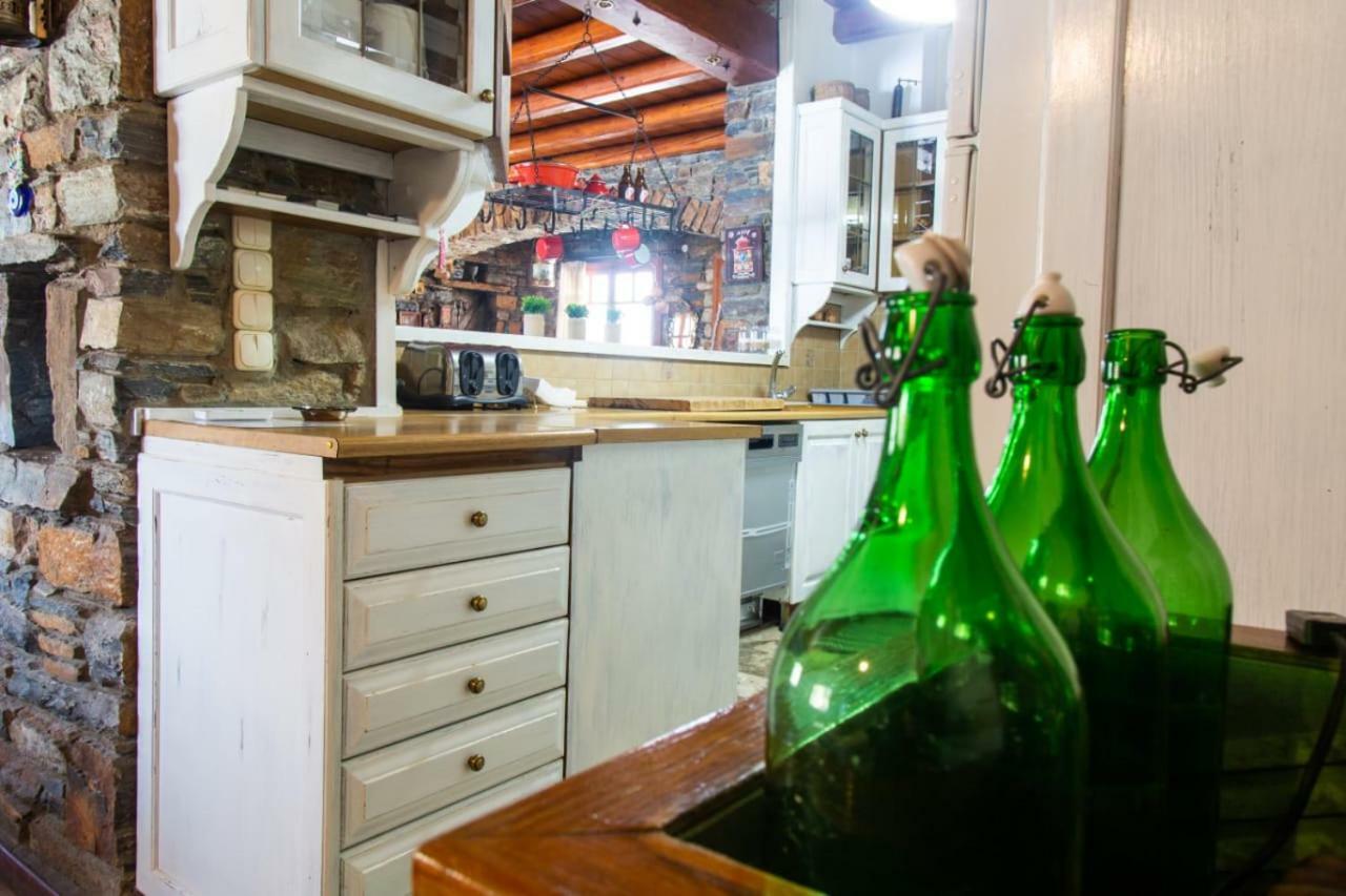 Sun Holiday House Pisses Luaran gambar