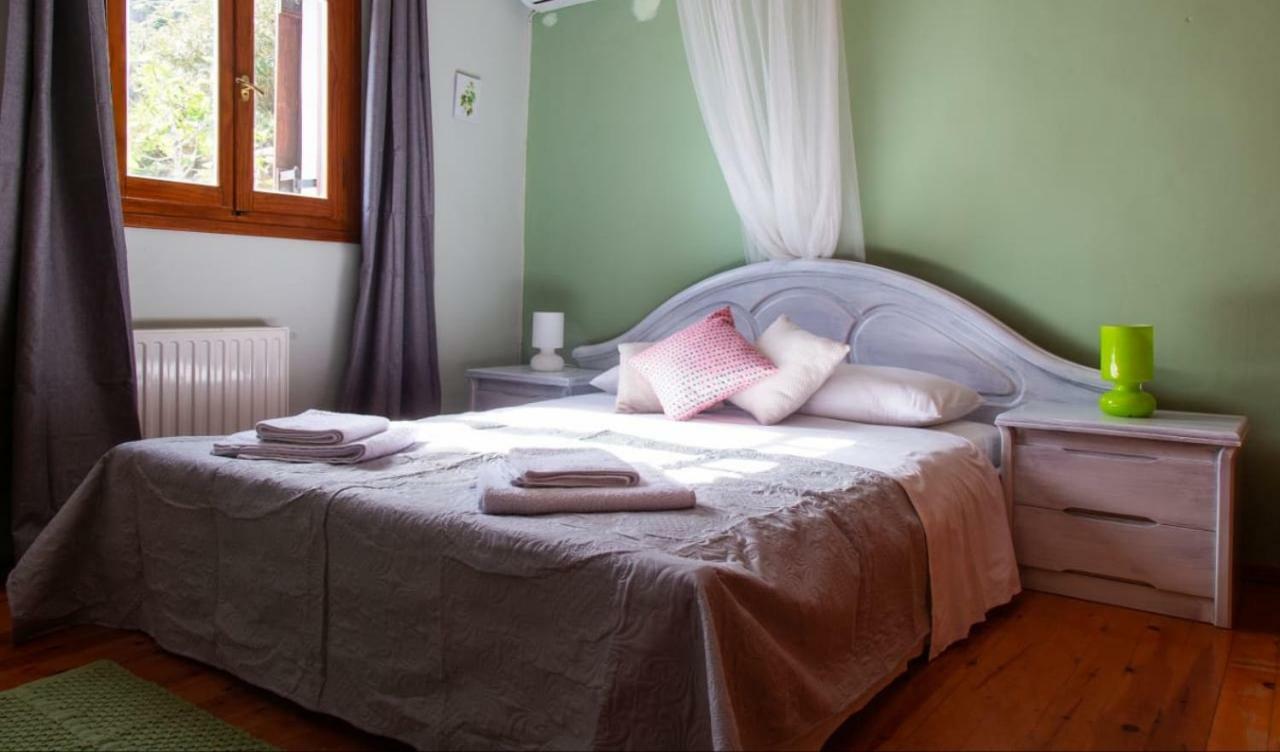 Sun Holiday House Pisses Luaran gambar